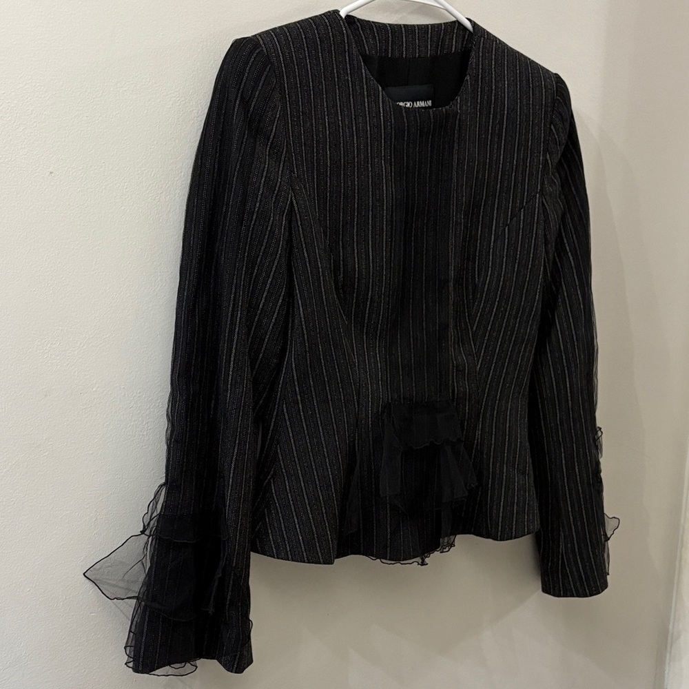 Giorgio Armani Vintage Women's Black Pinstripe Blazer - size 40 ( US 12)